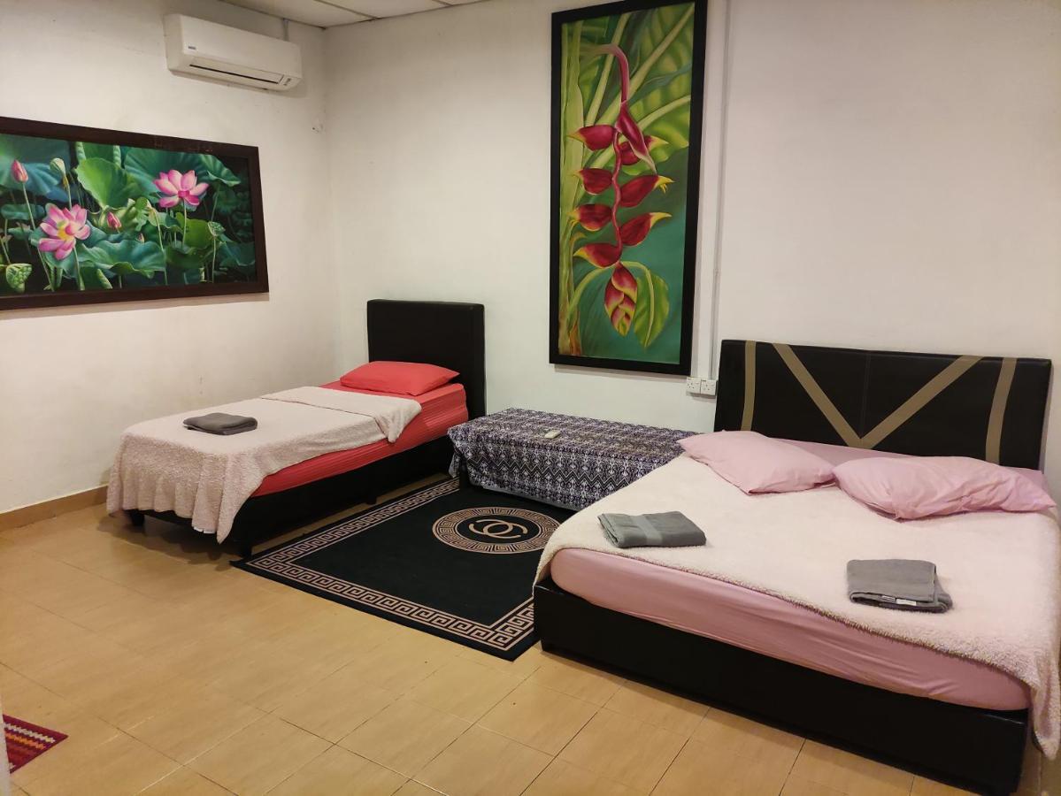 Kencana Guest House Pantai Cenang  Buitenkant foto