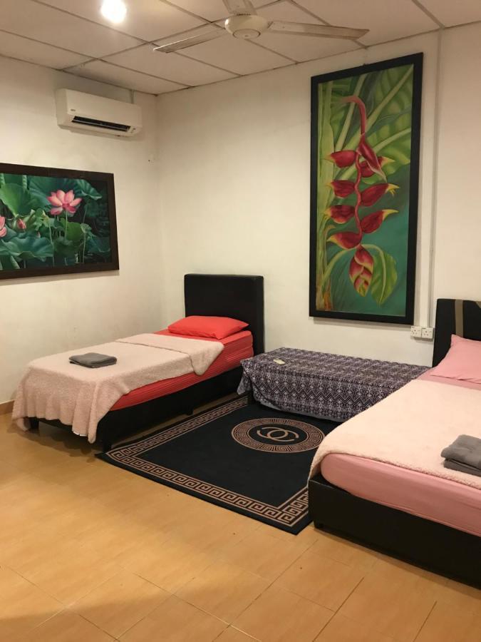 Kencana Guest House Pantai Cenang  Buitenkant foto