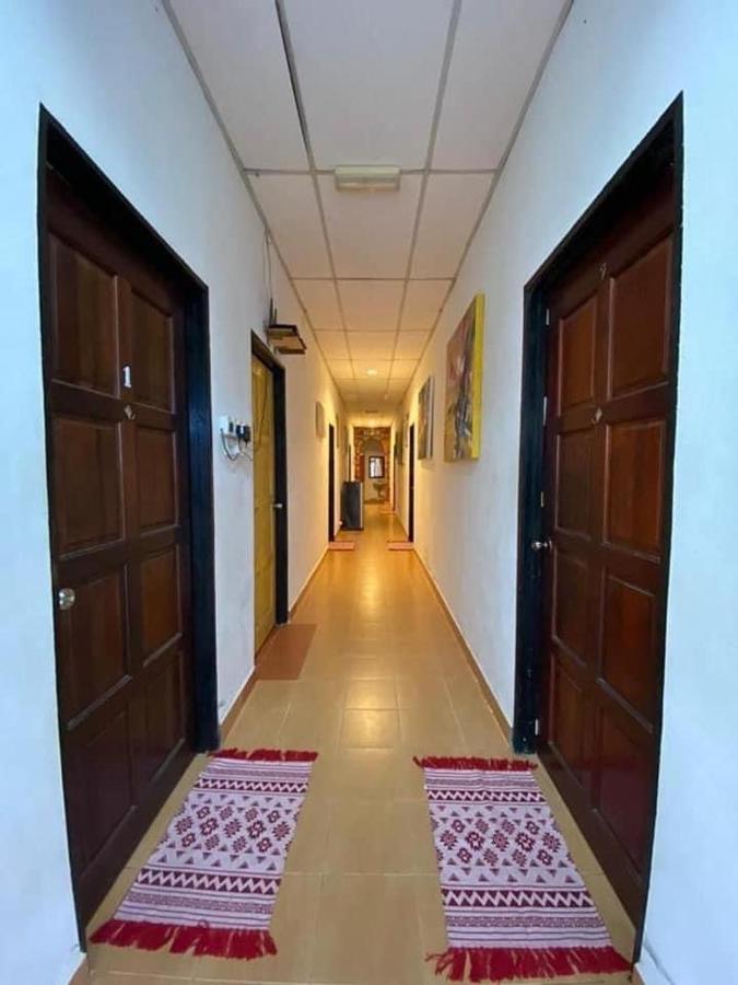 Kencana Guest House Pantai Cenang  Buitenkant foto